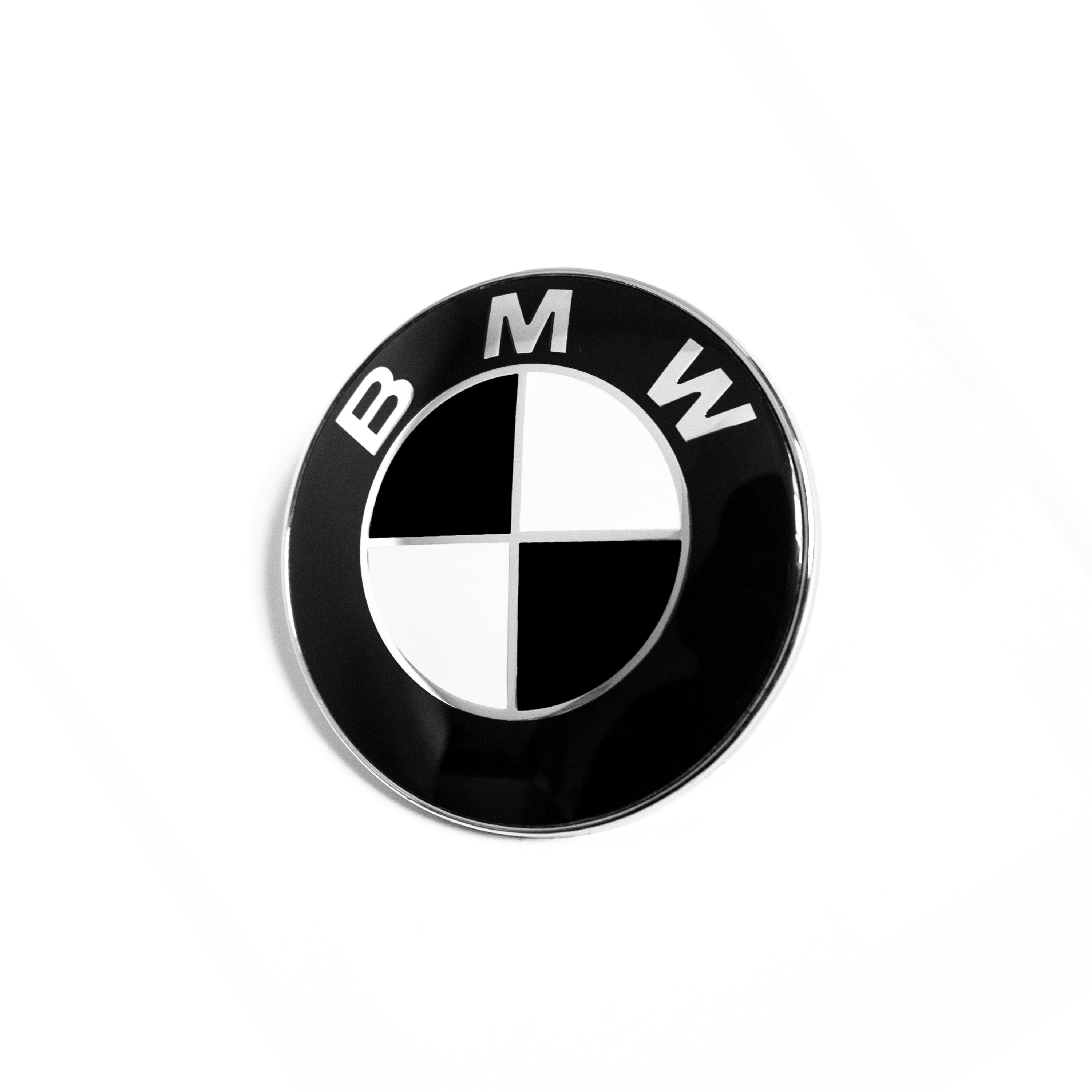 82MM BMW BLACK & WHITE EMBLEM HOOD BADGE 2 PINS