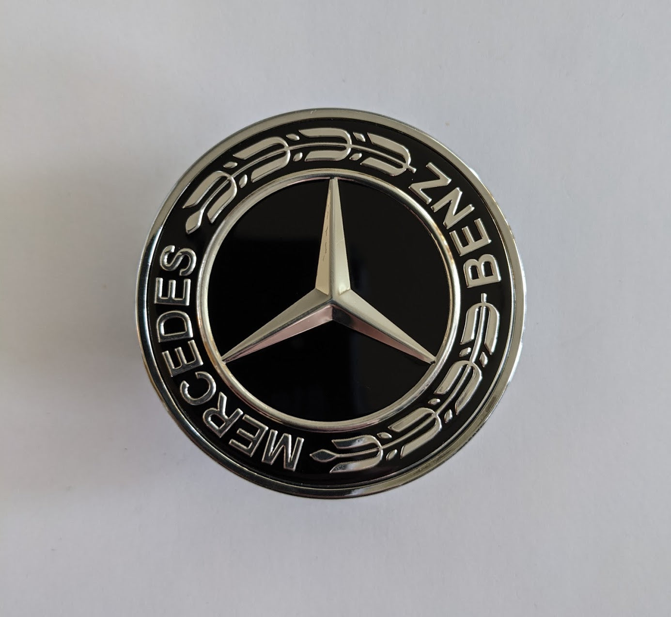 1PC Mercedes Black with Wreath Benz Flat Mount Hood Emblem Badge Ornament  Logo 2048170616 57mm